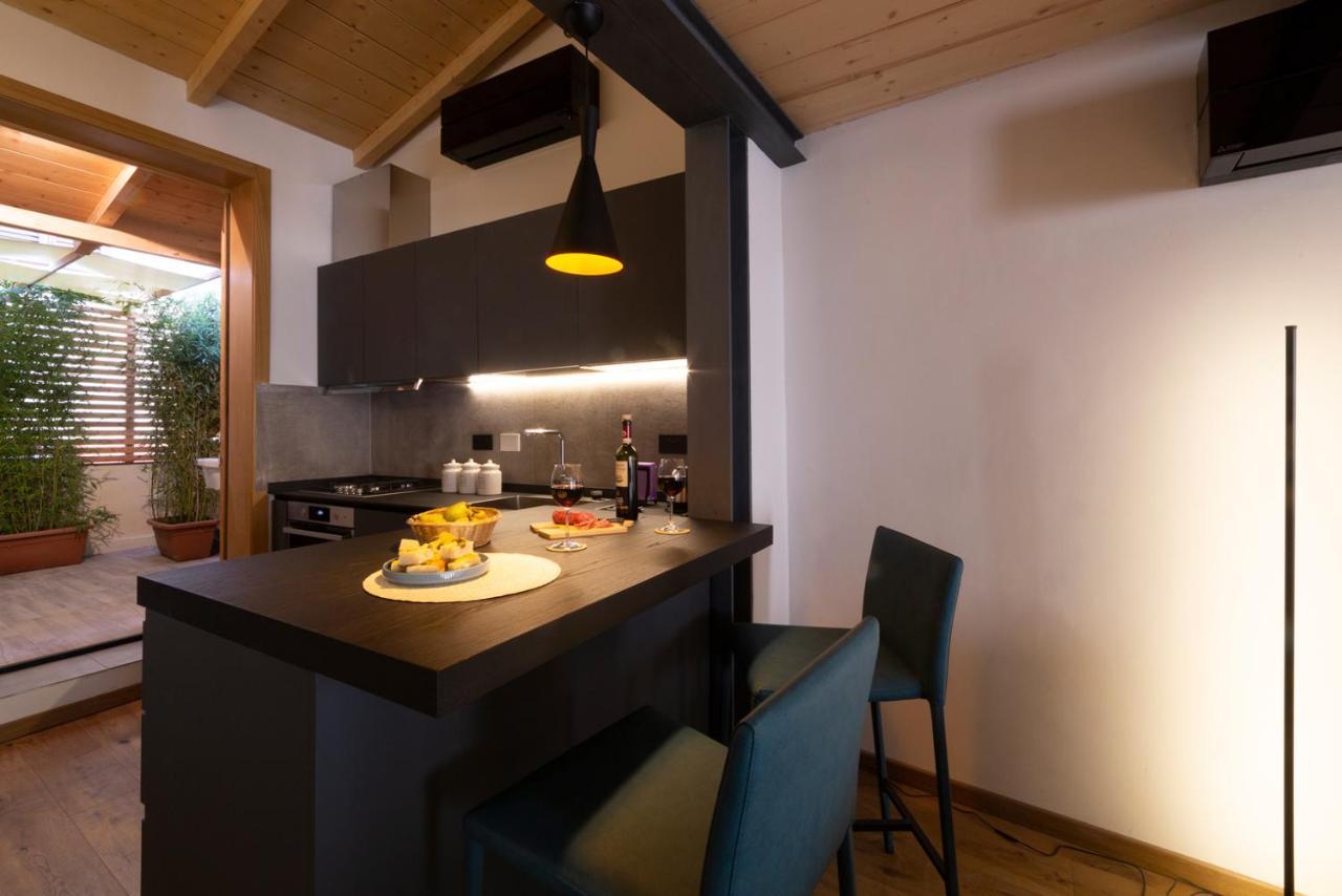 Industrial Design Loft With Outdoor Living Terrace Florencia